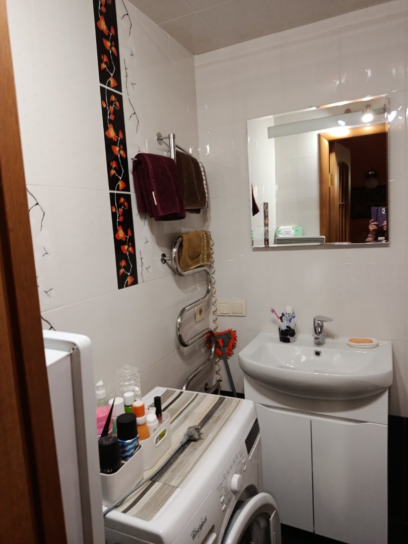 продажа трехкомнатной квартиры номер A-174574 в Суворовском районе, фото номер 16